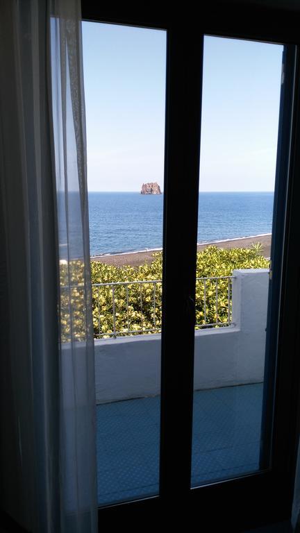 La Sirenetta Park Hotel Stromboli Exterior photo