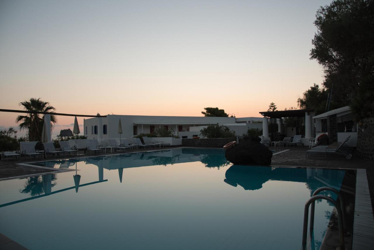 La Sirenetta Park Hotel Stromboli Exterior photo